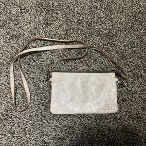 Bedstu Arena crossbody